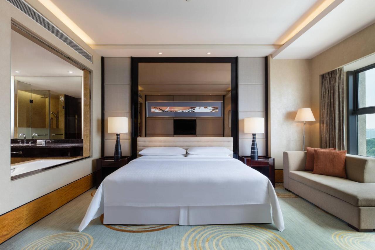 Sheraton Zhongshan Hotel Bagian luar foto