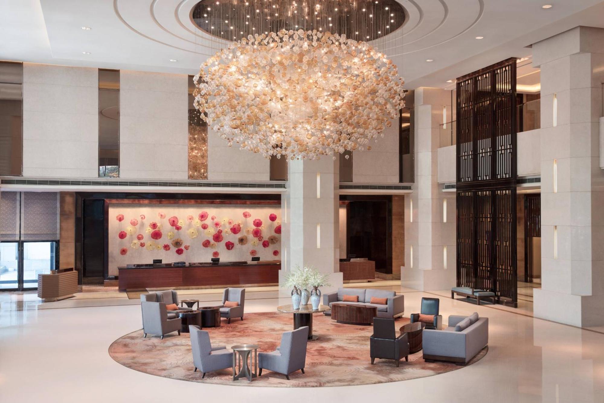 Sheraton Zhongshan Hotel Bagian luar foto