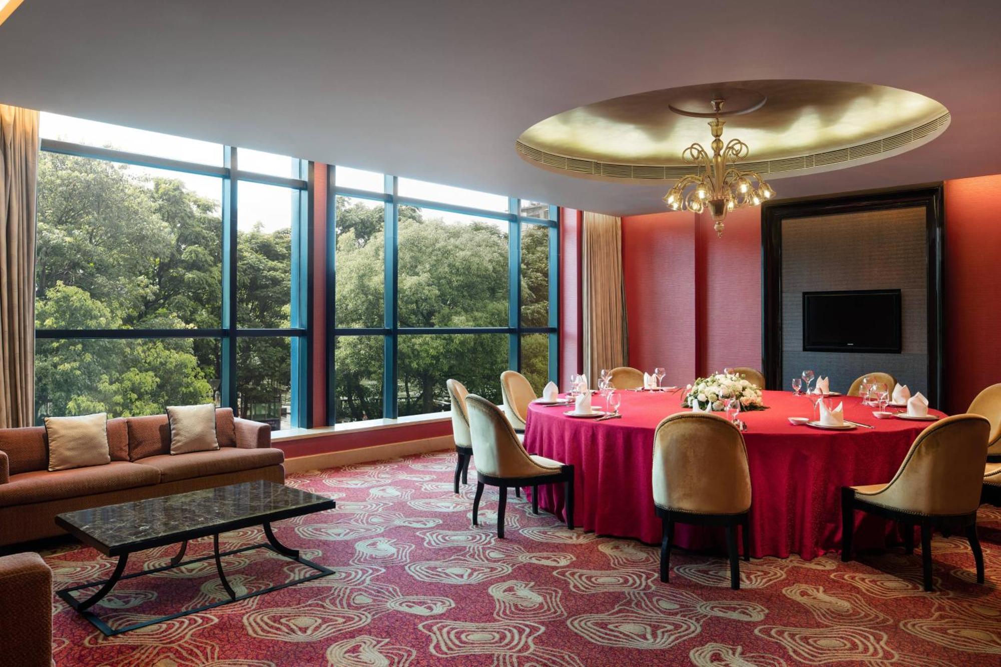 Sheraton Zhongshan Hotel Bagian luar foto