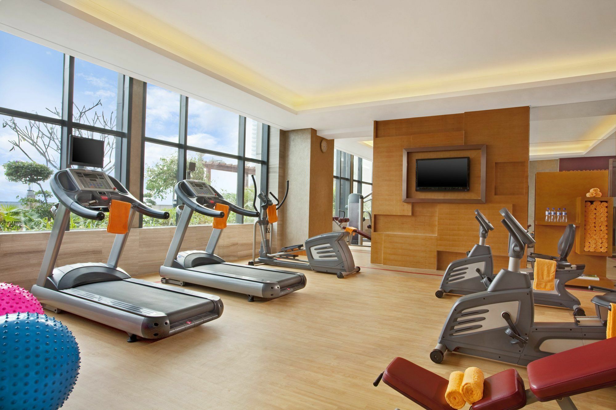 Sheraton Zhongshan Hotel Bagian luar foto